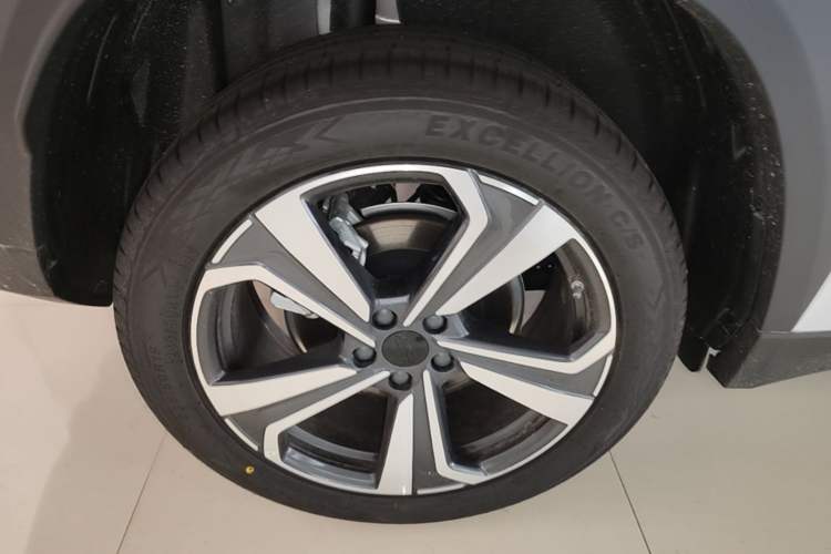 Used Geely Auto FX11 2025 4th Generation 1.5TD DCT - Shanhe Right Rear Wheel Hub