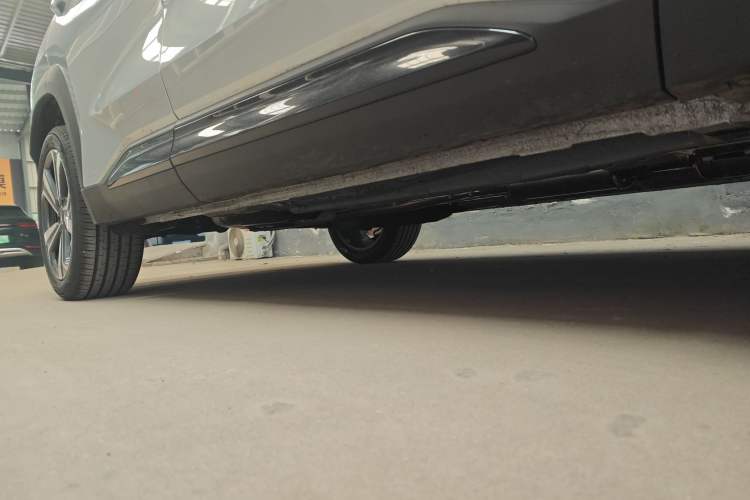 Used Geely Auto FX11 2025 4th Generation 1.5TD DCT - Shanhe Right Side Sill