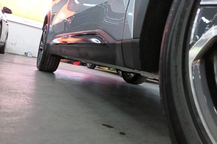 Used Geely Auto FX11 2025 4th Generation 1.5TD DCT - Shanhe Right Side Sill