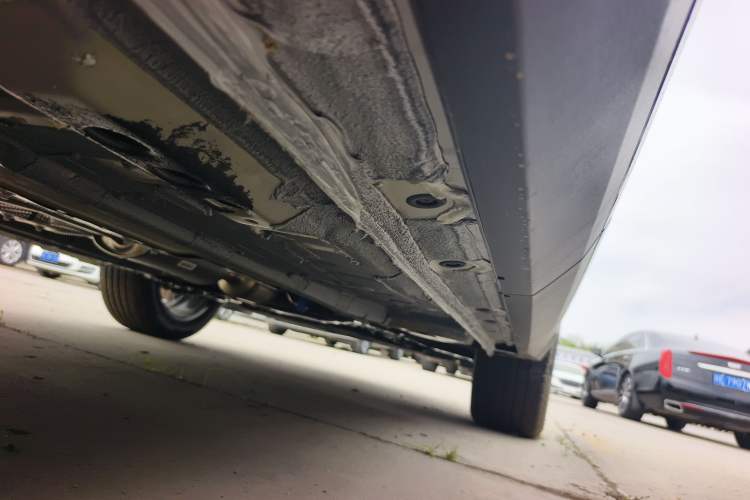 Used Geely Auto FX11 2025 4th Generation 1.5TD DCT – The Start Right Side Sill