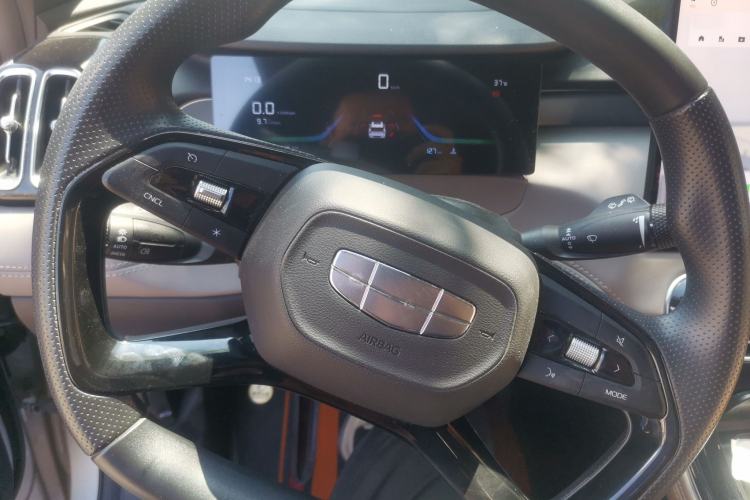 Used Geely Auto FX11 2025 4th Generation 1.5TD DCT – Setting Sail Steering Wheel