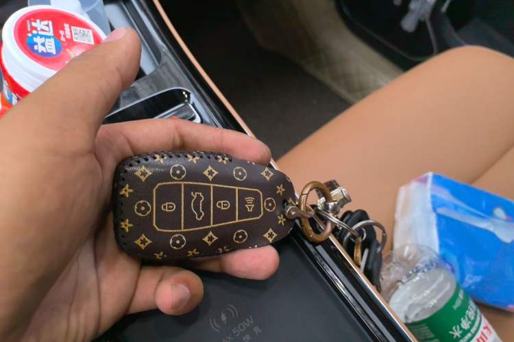 Used Geely Auto FX11 2025 4th Generation 1.5TD DCT - Shanhe Vehicle Key