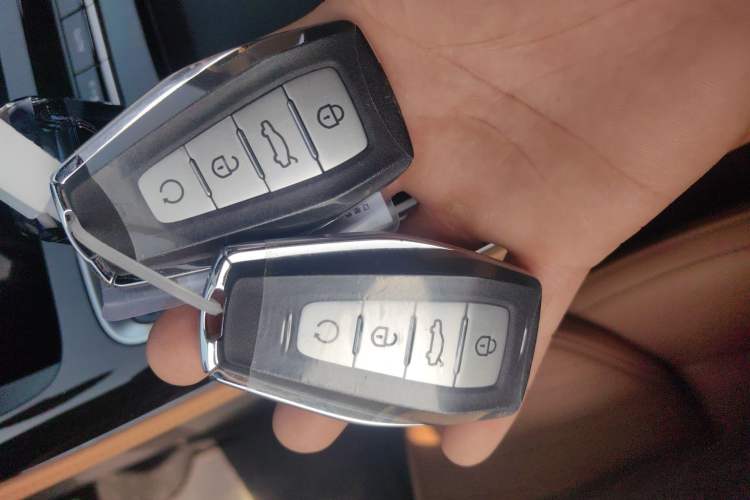 Used Geely Auto FX11 2025 4th Generation 1.5TD DCT Jinxiu Vehicle Key