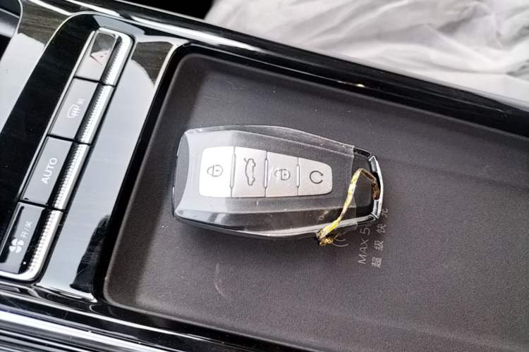 Used Geely Auto FX11 2025 4th Generation 1.5TD DCT - Shanhe Vehicle Key