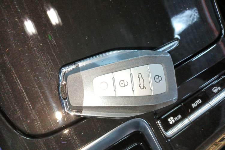 Used Geely Auto FX11 2025 4th Generation 1.5TD DCT - Shanhe Vehicle Key