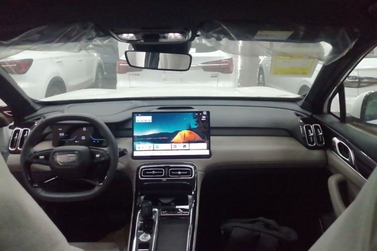 Used Geely Auto FX11 2025 4th Generation 1.5TD DCT – The Start Center Console