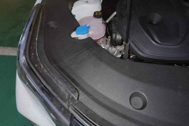 Used Geely Auto FX11 2025 4th Generation 2.0TD DCT—Passion Engine Bay Right