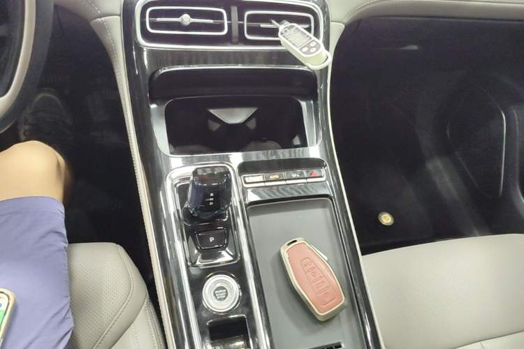Used Geely Auto FX11 2025 4th Generation 1.5TD DCT - Shanhe Gear Lever