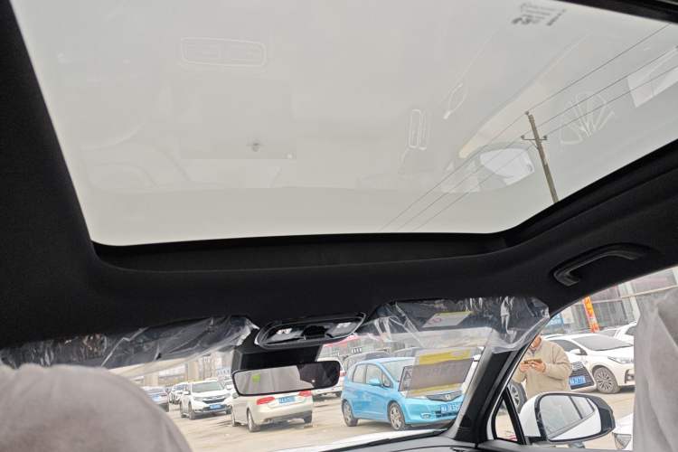 Used Geely Auto FX11 2025 4th Generation 1.5TD DCT – The Start Headliner