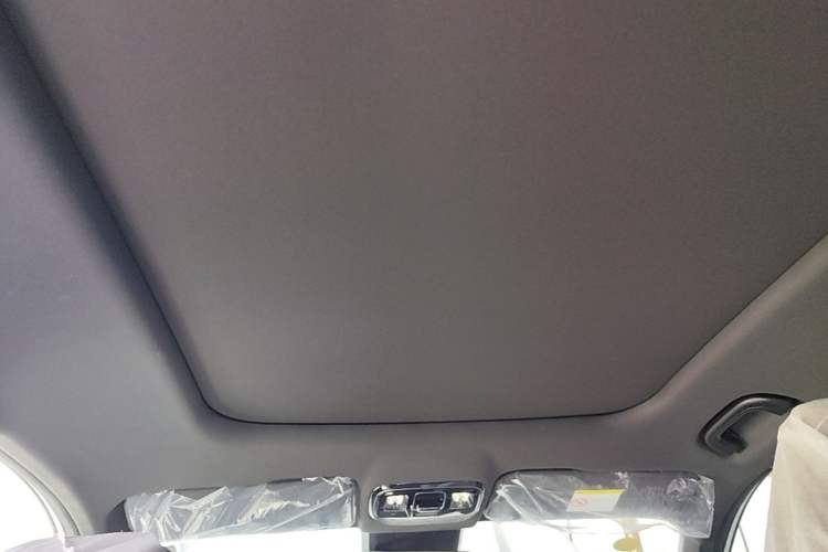 Used Geely Auto FX11 2025 4th Generation 1.5TD DCT – The Start Headliner