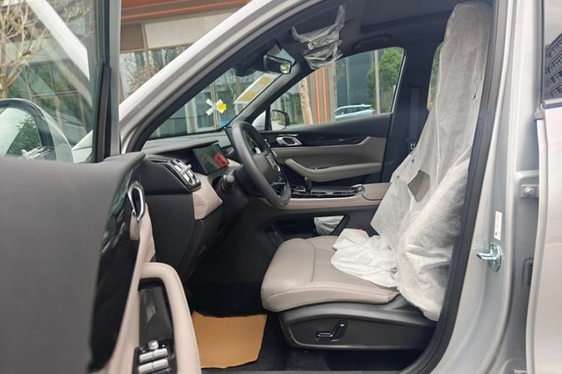 Used Geely Auto FX11 2025 4th Generation 1.5TD DCT – The Start Interior 2