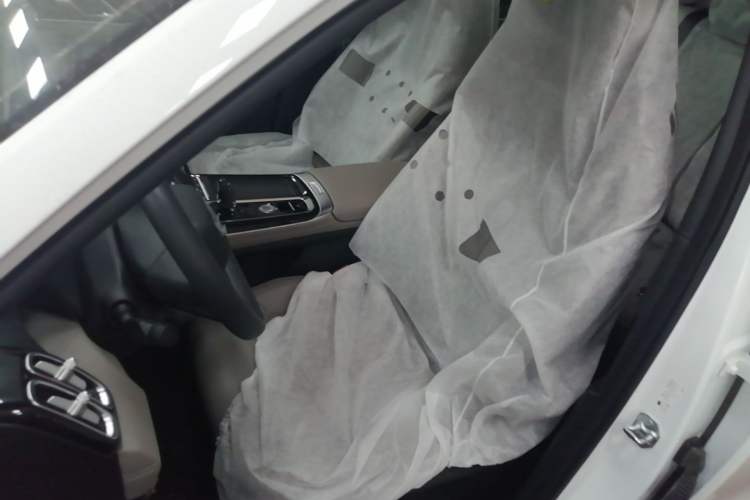 Used Geely Auto FX11 2025 4th Generation 1.5TD DCT – The Start Left Front Seat
