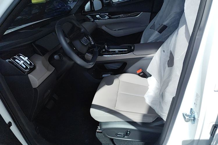 Used Geely Auto FX11 2025 4th Generation 1.5TD DCT – The Start Left Front Seat