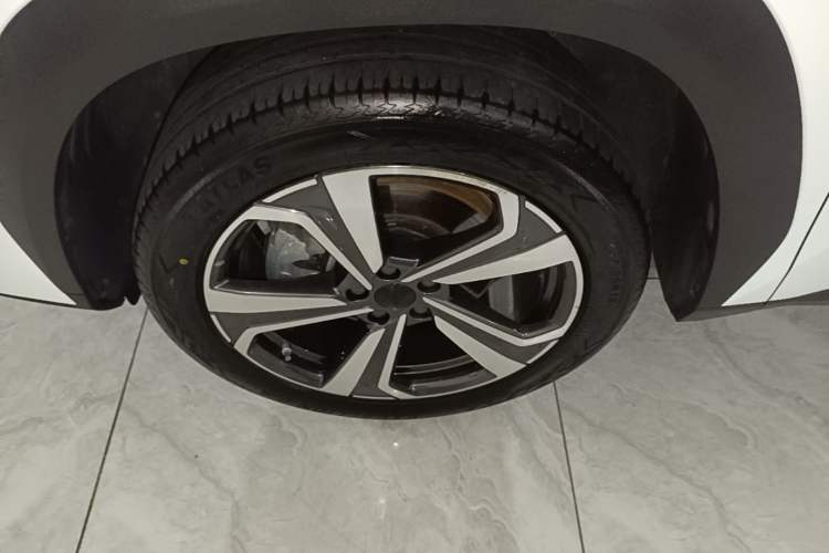 Used Geely Auto FX11 2025 4th Generation 1.5TD DCT - Shanhe Left Front Wheel Hub