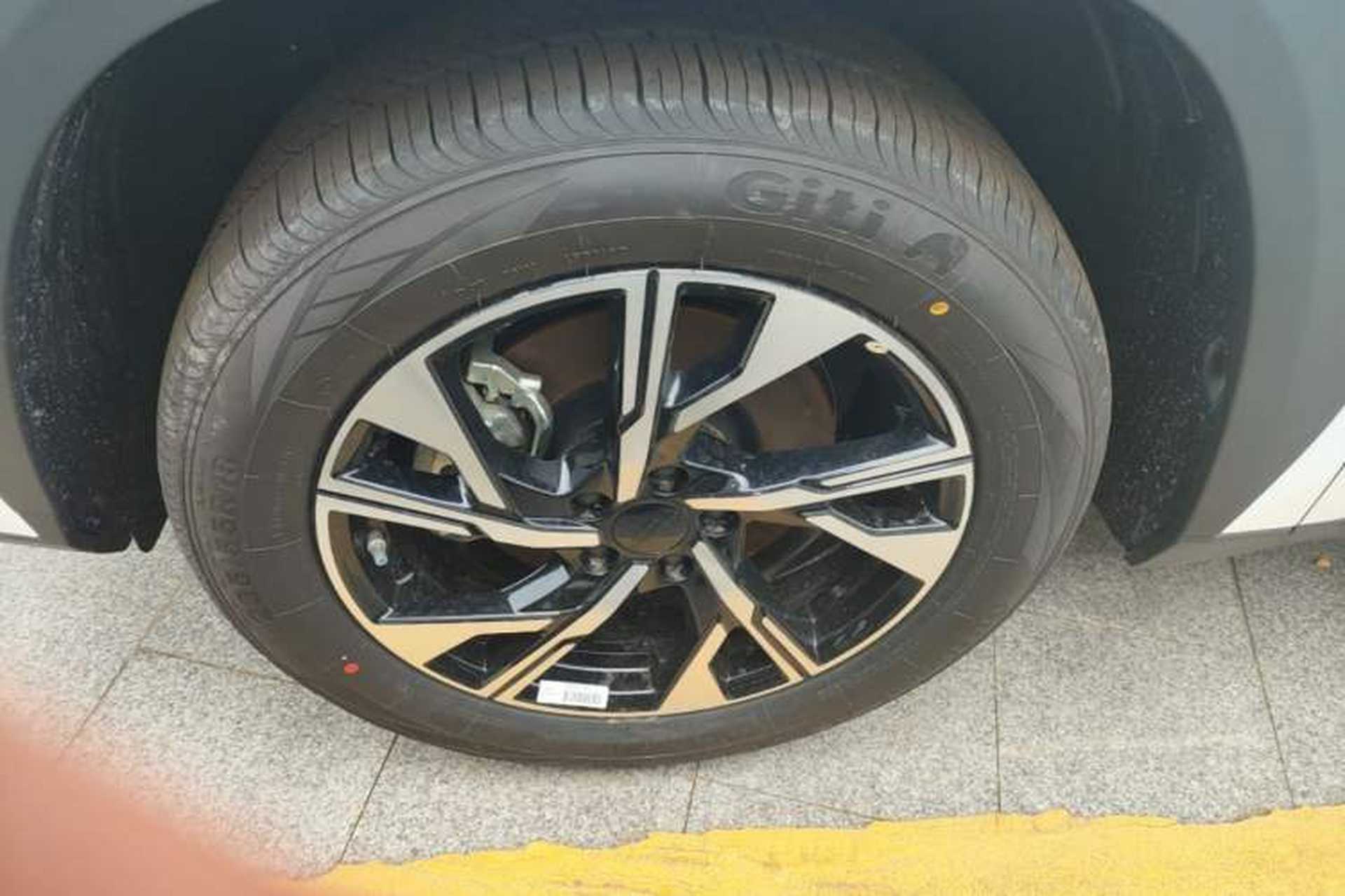 Used Geely Auto FX11 2025 4th Generation 1.5TD DCT – The Start Left Front Wheel Hub