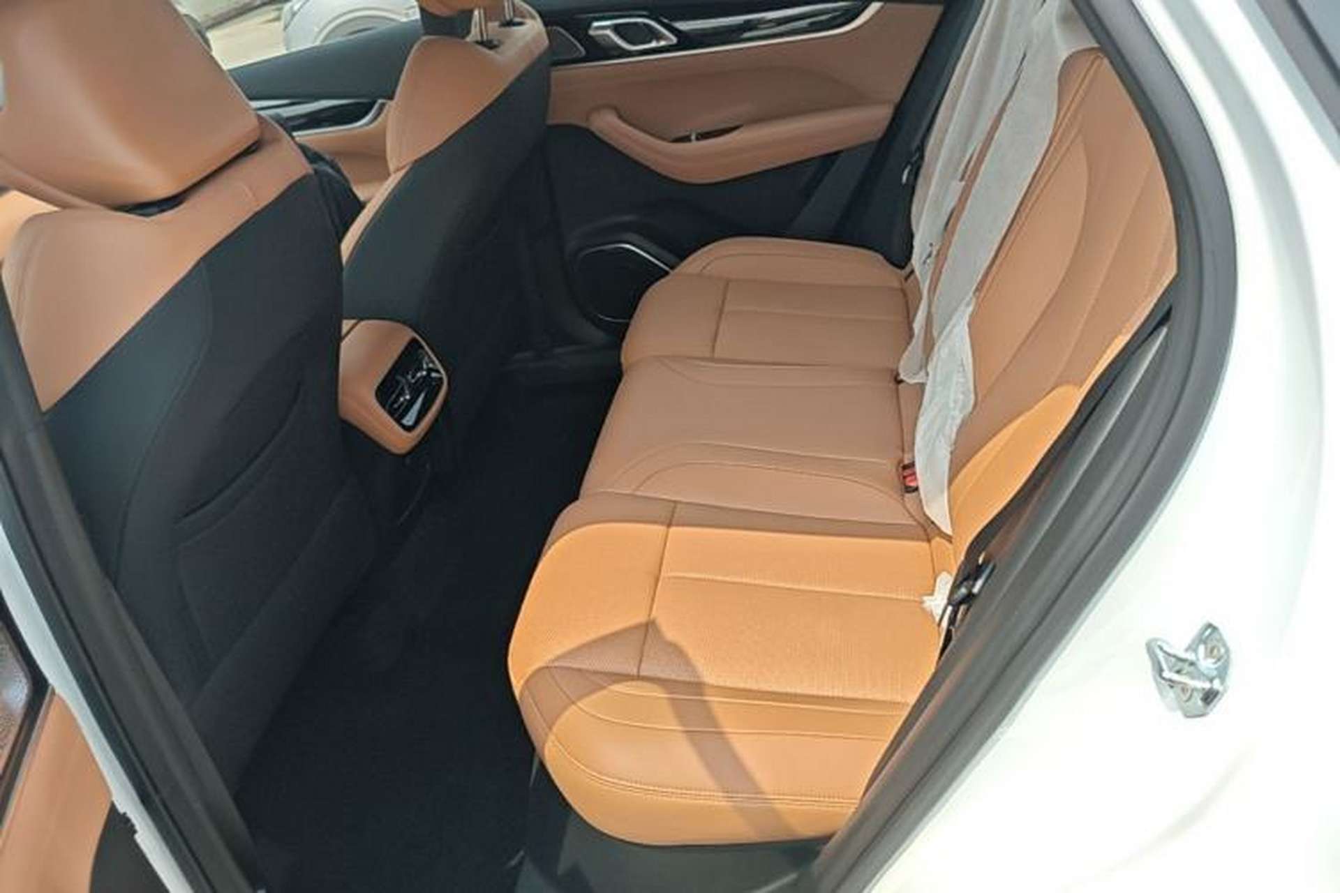Used Geely Auto FX11 2025 4th Generation 1.5TD DCT - Shanhe Left Rear Seat