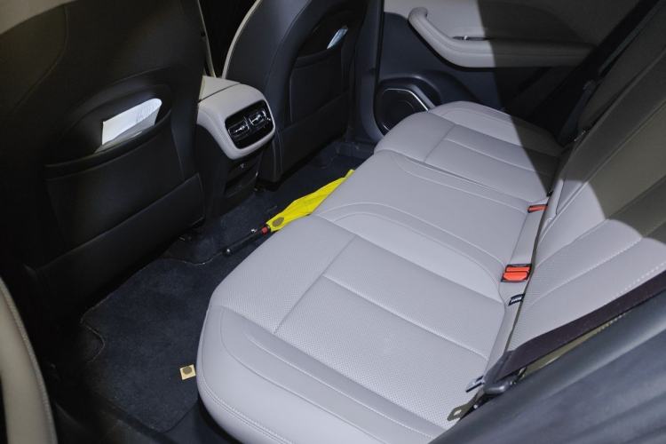 Used Geely Auto FX11 2025 4th Generation 2.0TD DCT—Passion Left Rear Seat