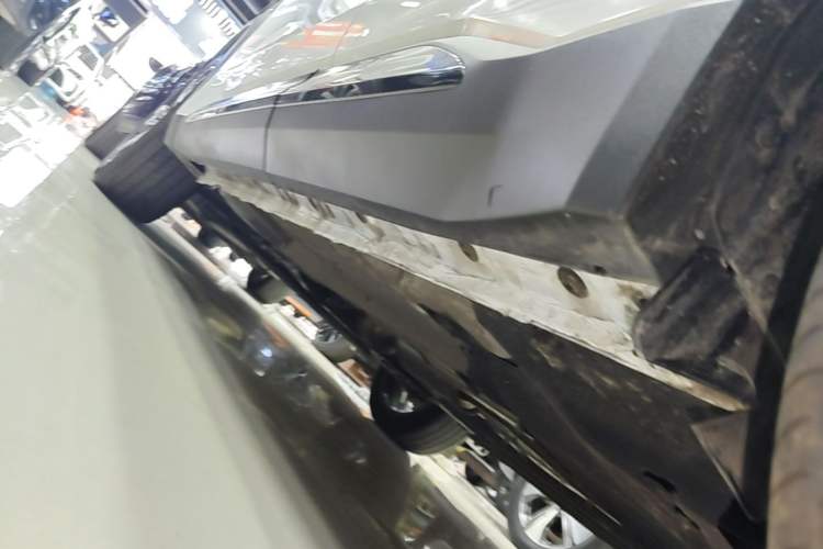 Used Geely Auto FX11 2025 4th Generation 1.5TD DCT - Shanhe Left Side Sill
