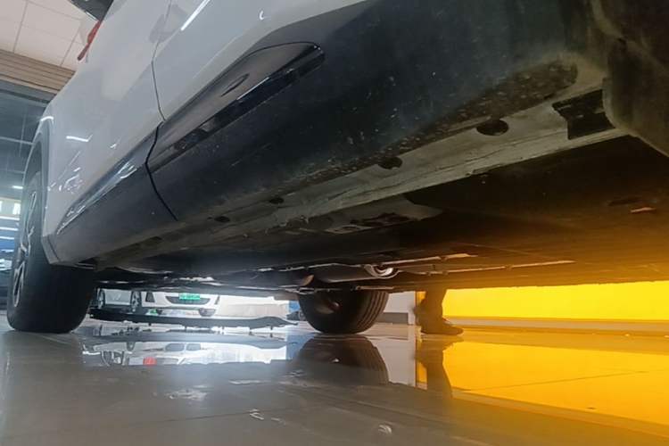Used Geely Auto FX11 2025 4th Generation 1.5TD DCT – The Start Left Side Sill