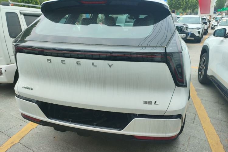 Used Geely Auto FX11 2025 4th Generation 1.5TD DCT – The Start Rear