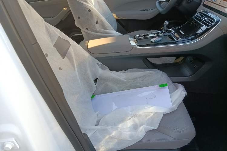 Used Geely Auto FX11 2025 4th Generation 1.5TD DCT – The Start Right Front Seat