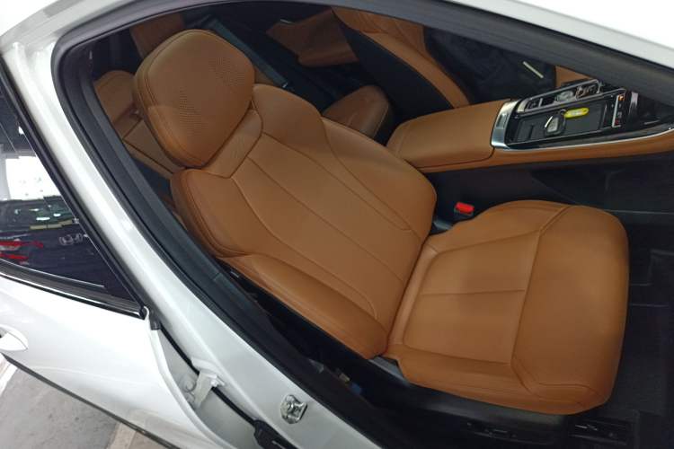 Used Geely Auto FX11 2025 4th Generation 1.5TD DCT - Shanhe Right Front Seat
