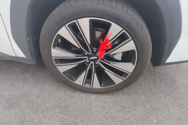 Used Geely Auto FX11 2025 4th Generation 1.5TD DCT Jinxiu Right Front Wheel Hub