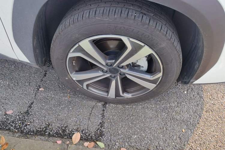 Used Geely Auto FX11 2025 4th Generation 2.0TD DCT—Passion Right Front Wheel Hub
