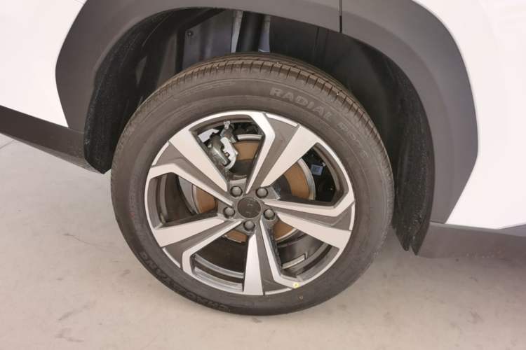 Used Geely Auto FX11 2025 4th Generation 1.5TD DCT - Shanhe Right Rear Wheel Hub