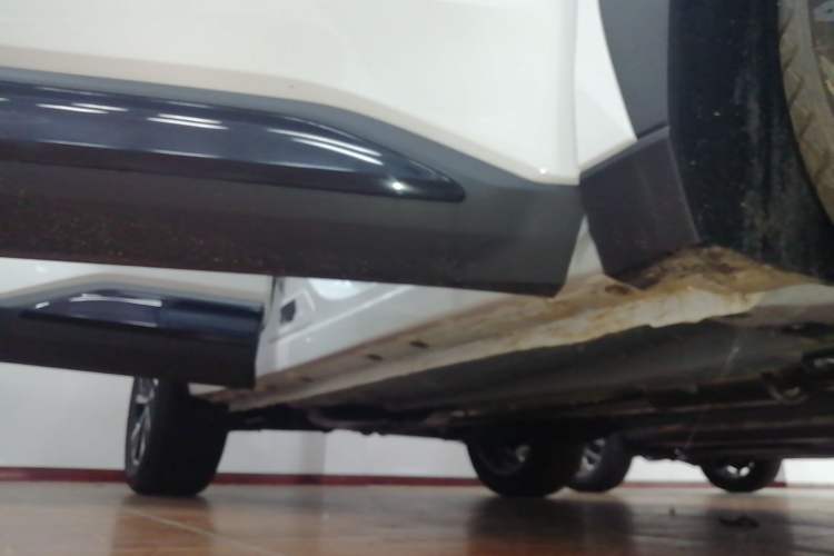 Used Geely Auto FX11 2025 4th Generation 1.5TD DCT – The Start Right Side Sill