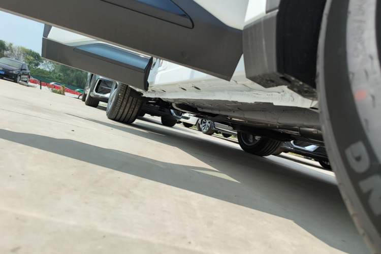 Used Geely Auto FX11 2025 4th Generation 1.5TD DCT - Shanhe Right Side Sill