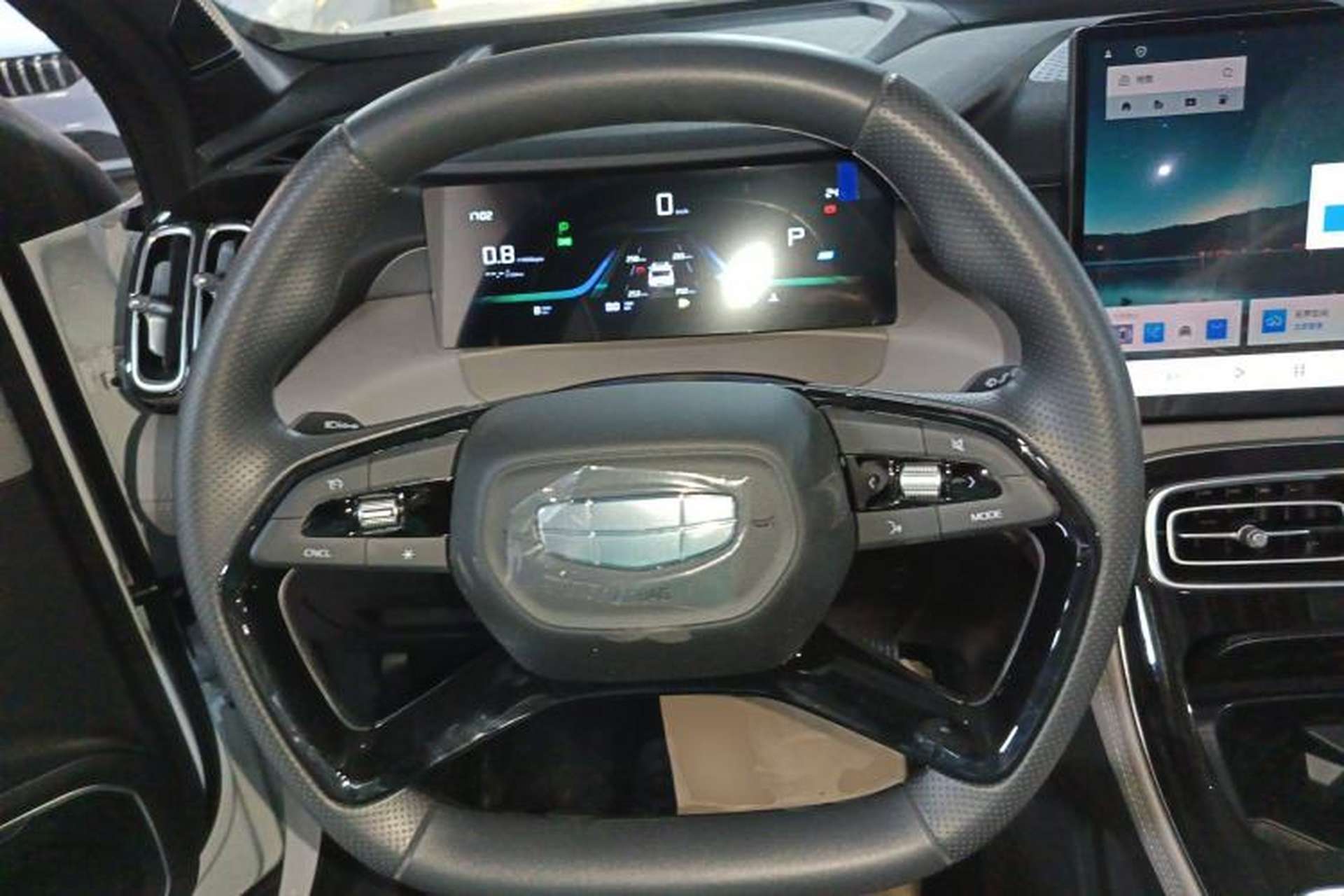 Used Geely Auto FX11 2025 4th Generation 1.5TD DCT – The Start Steering Wheel