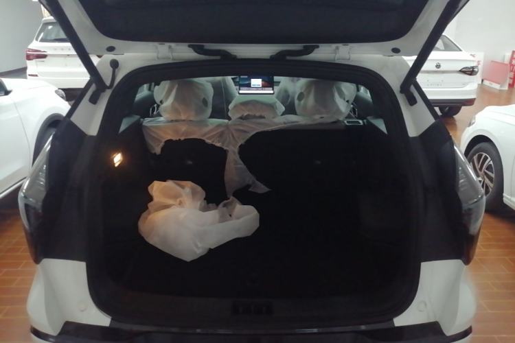Used Geely Auto FX11 2025 4th Generation 1.5TD DCT – The Start Trunk
