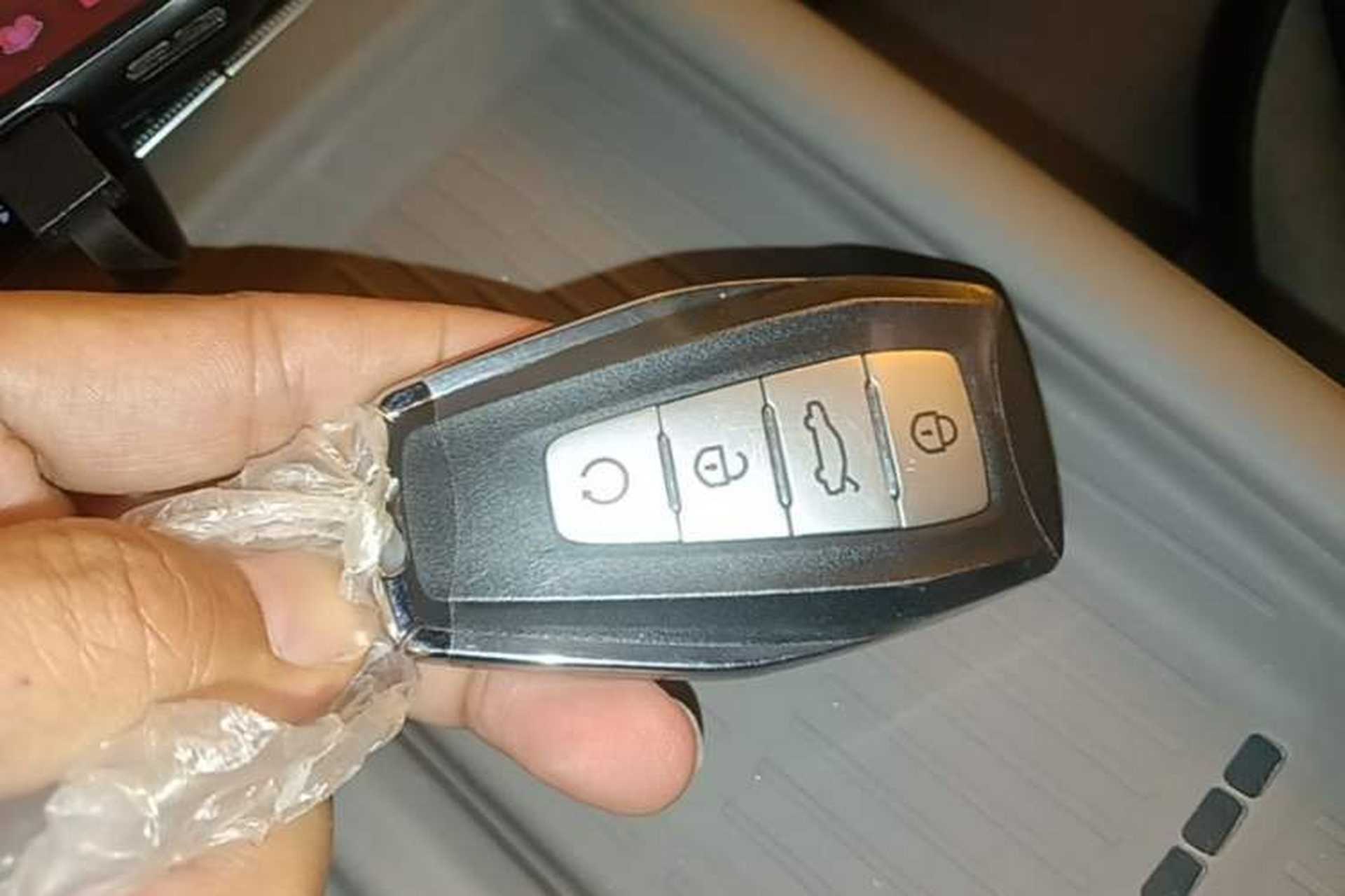 Used Geely Auto FX11 2025 4th Generation 1.5TD DCT – The Start Vehicle Key
