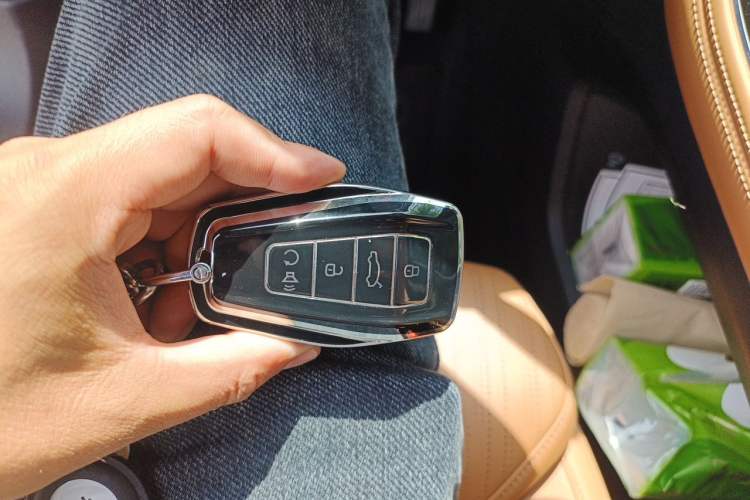 Used Geely Auto FX11 2025 4th Generation 1.5TD DCT Jinxiu Vehicle Key