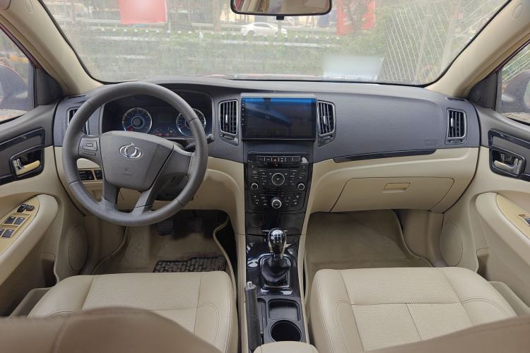 Used Geely Auto GC7 2013 1.5L Manual Luxury Model Interior 3