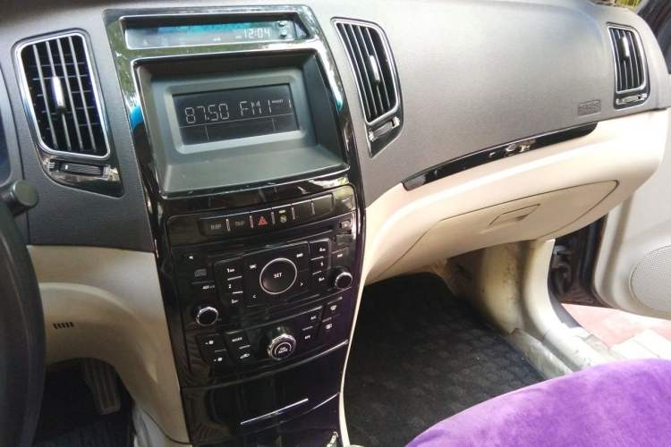 Used Geely Auto GC7 2012 1.5L Manual Elite Edition Audio And AC Panel