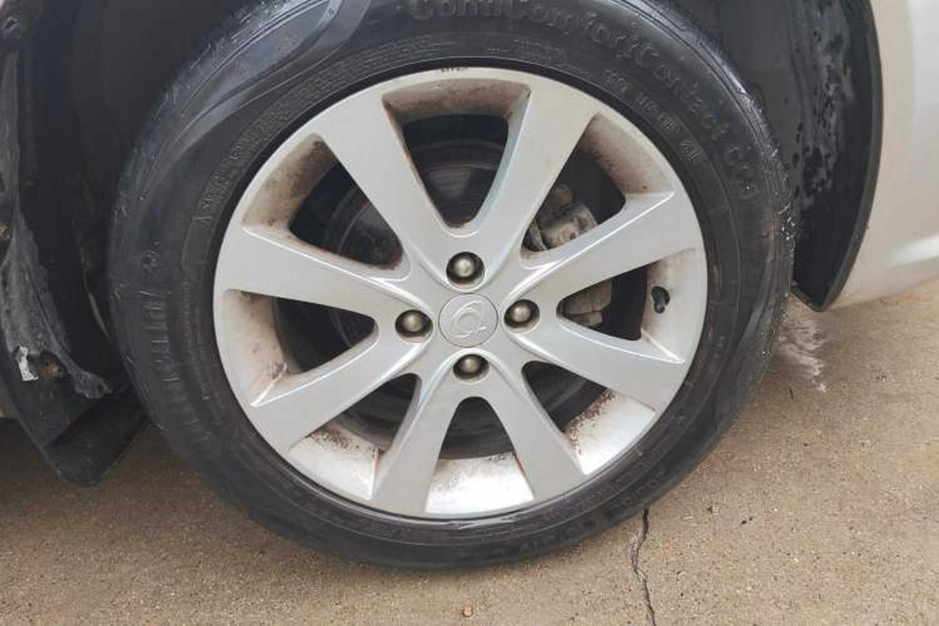 Used Geely Auto GC7 2012 1.8L Automatic Elite Edition Right Front Wheel Hub