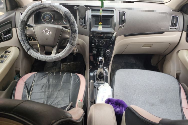 Used Geely Auto GC7 2012 1.8L Manual Comfort Edition Center Console