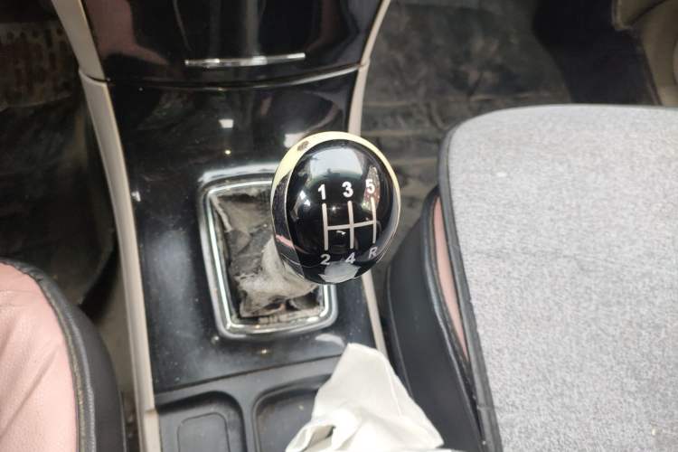 Used Geely Auto GC7 2012 1.8L Manual Comfort Edition Gear Lever