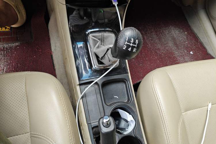 Used Geely Auto GC7 2013 1.5L Manual Luxury Model Gear Lever