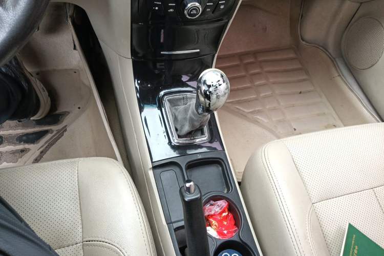 Used Geely Auto GC7 2013 1.5L Manual Luxury Model Gear Lever