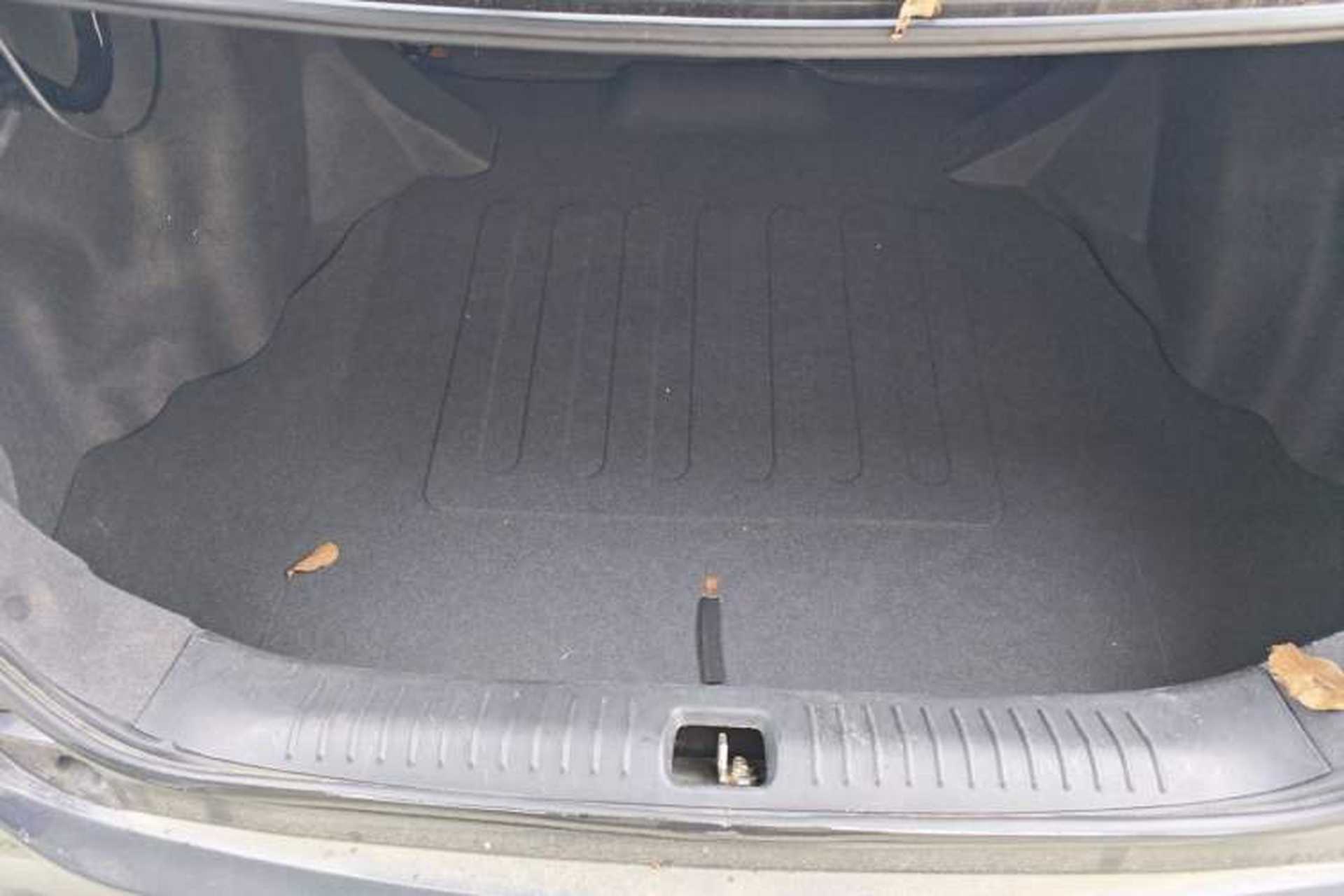 Used Geely Auto GC7 2013 1.5L Manual Luxury Model Trunk