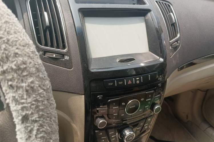 Used Geely Auto GC7 2013 1.5L Manual Luxury Model Audio And AC Panel