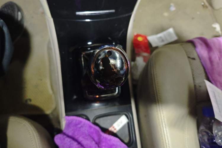 Used Geely Auto GC7 2013 1.5L Manual Luxury Model Gear Lever