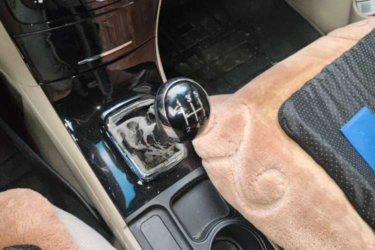 Used Geely Auto GC7 2013 1.5L Manual Luxury Model Gear Lever