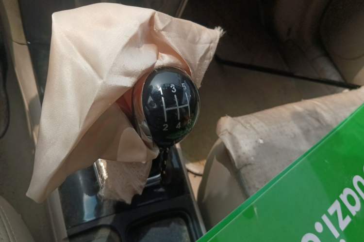 Used Geely Auto GC7 2013 1.5L Manual Luxury Model Gear Lever
