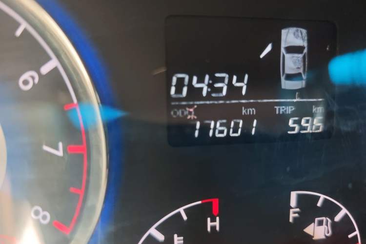Used Geely Auto GC7 2013 1.5L Manual Comfort Model Odometer Close Up