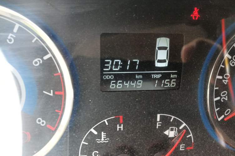 Used Geely Auto GC7 2013 1.5L Manual Comfort Model Odometer Close Up