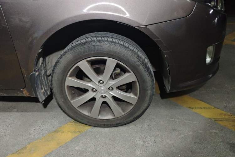 Used Geely Auto GC7 2013 1.5L Manual Luxury Model Right Front Wheel Hub